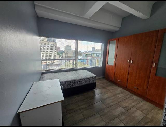 1 BEDROOM PROPERTY TO RENT IN BRAAMFONTEIN